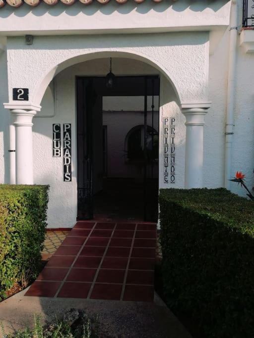 Studio Paris Daire Estepona Dış mekan fotoğraf