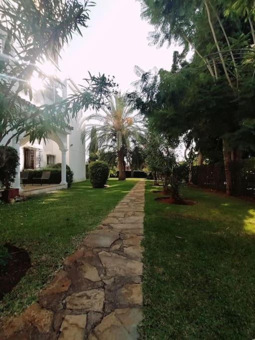 Studio Paris Daire Estepona Dış mekan fotoğraf